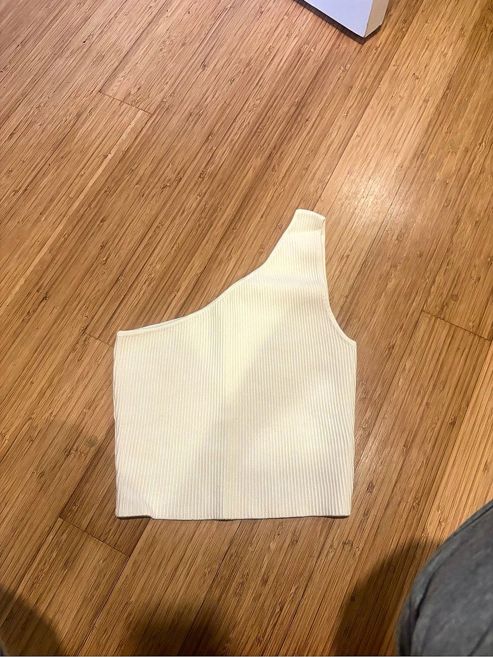 The Drop Ribbed Tank Top in Cream Size XS Like New